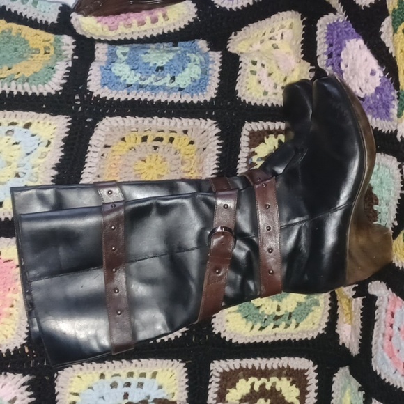 NAOT boots, black with brown trim, sz 37 (7) - Picture 1 of 9
